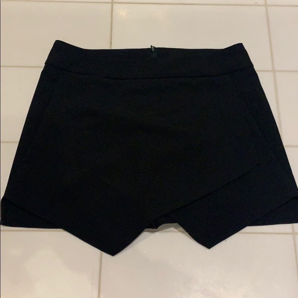 black skort
